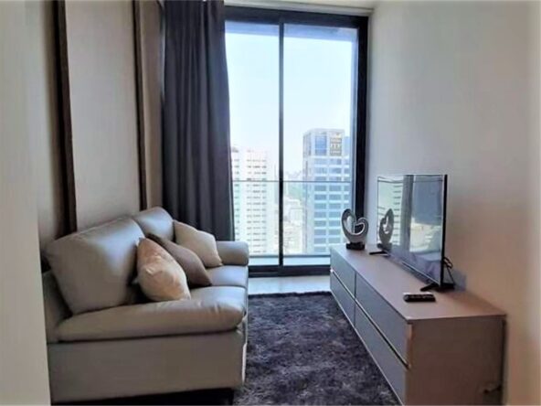 Throne Property Ashton Silom 1 1