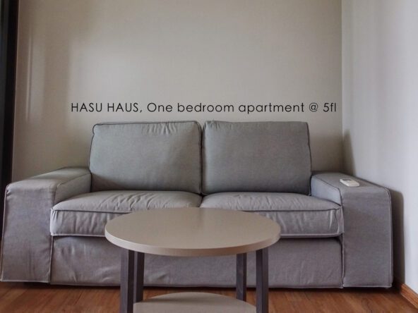 Throne Property Hasu Haus 2 6