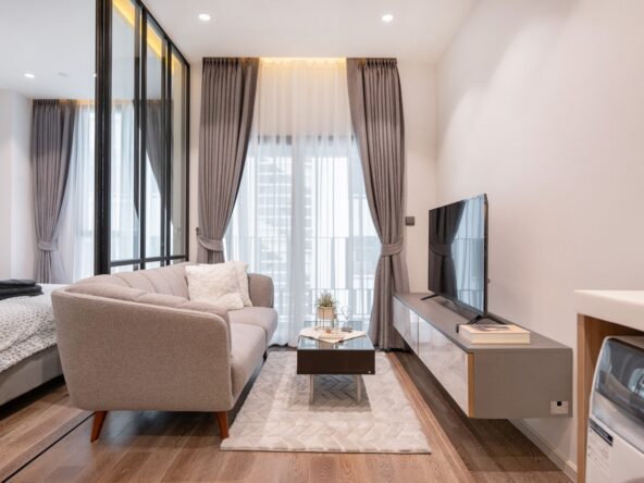 Throne Property Muniq Sukhumvit 1