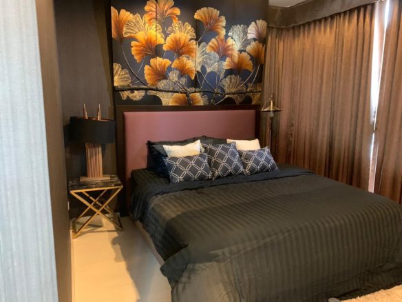 Throne Property Rhythm Sukhumvit 42 8