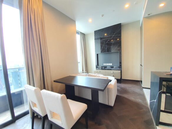 Throne Property The Esse Sukhumvit 36 1 2 scaled