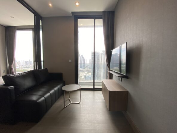 Throne Property The Esse at Singha Complex 1